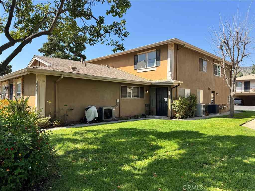 Condo For Sale - 989 W Sierra Madre<br/> Azusa, CA 91702
