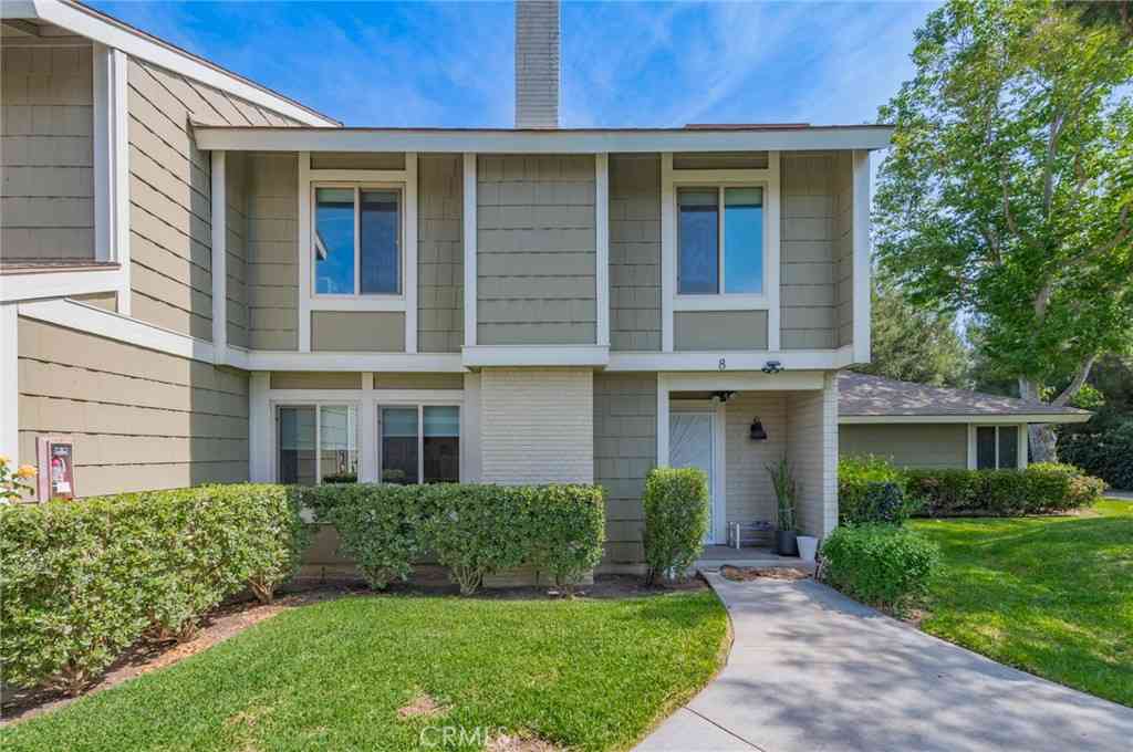 Townhouse For Sale - 8 Deodar<br/> Irvine, CA 92604
