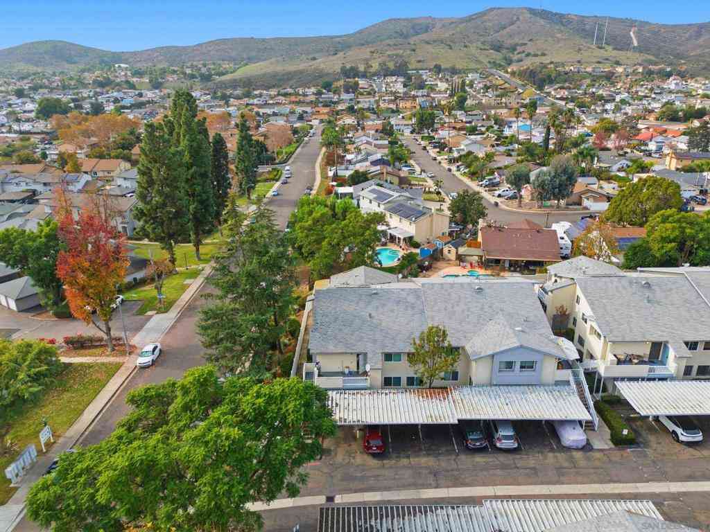 Condo For Sale - 10382 Alphonse St #F4<br/> Santee, CA 92071