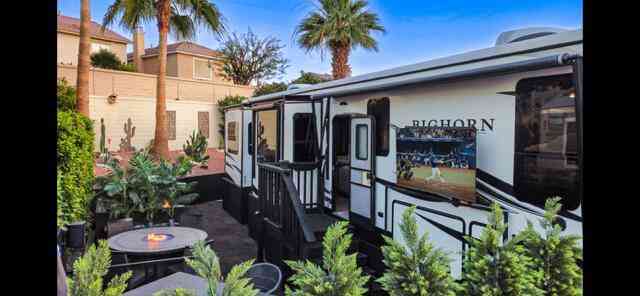 Mobile Home For Sale - 84136 Avenue 44 #646<br/> Indio, CA 92203