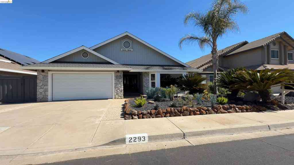 Homes For Sale - 2293 Reef Ct<br/> Discovery Bay, CA 94505