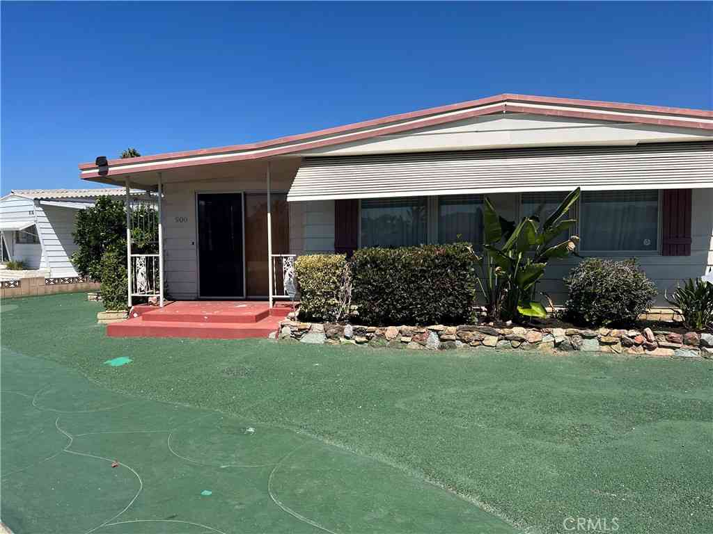 Mobile Home For Sale - 900 W Johnston<br/> Hemet, CA 92543