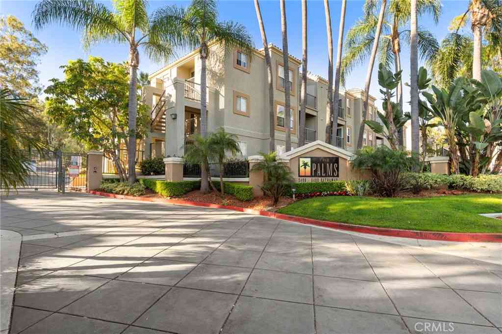 Condo For Sale - 3472 Hathaway Avenue #246<br/> Long Beach, CA 90815