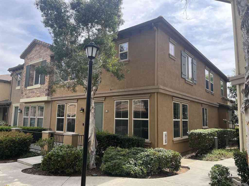 Townhouse For Sale - 10710 Canyon Grove Trl #31<br/> San Diego, CA 92130