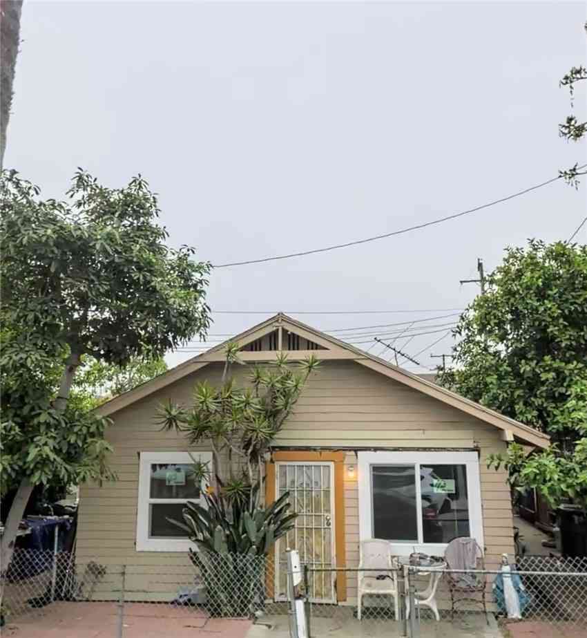Multifamily For Sale - 1210 Stanley Avenue<br/> Long Beach, CA 90804