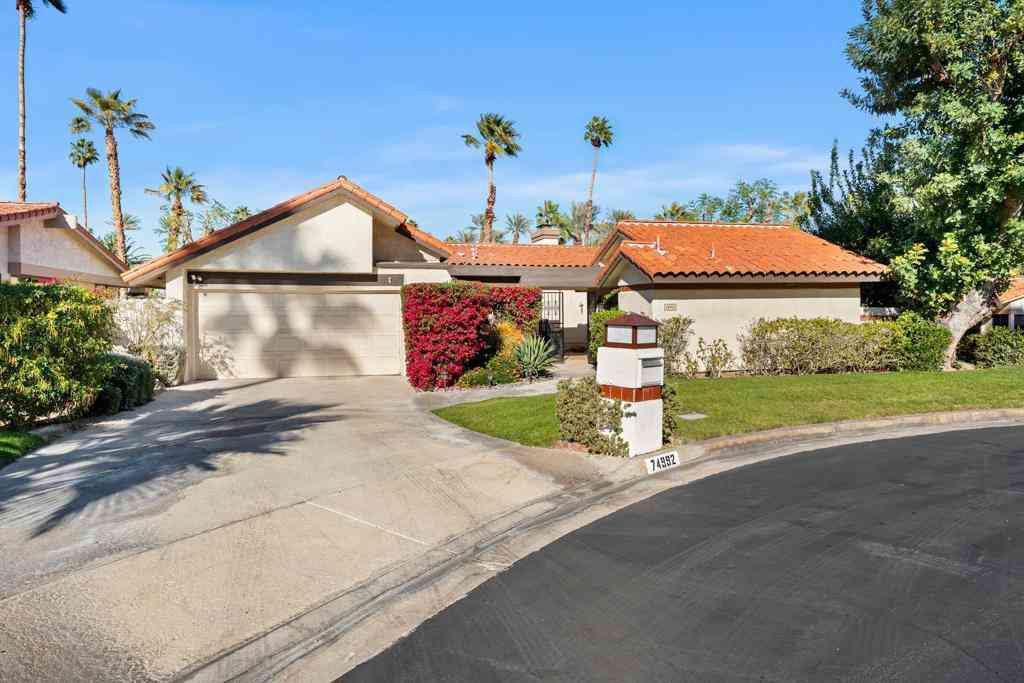 Homes For Sale - 74992 Havasu Court<br/> Indian Wells, CA 92210