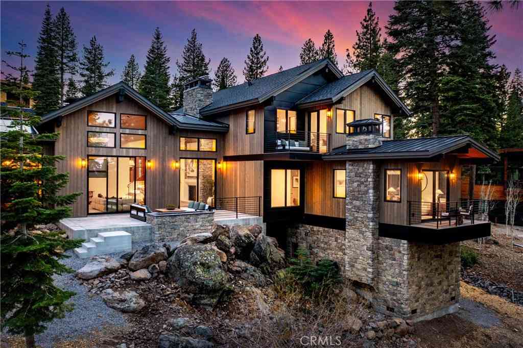 Homes For Sale - 9348 Nine Bark<br/> Nevada County, Truckee, CA 96161