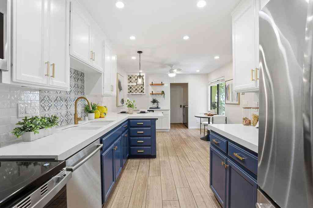 Townhouse For Sale - 37723 Cedar Boulevard<br/> Newark, CA 94560