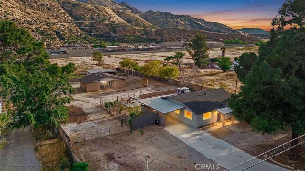 Homes For Sale - 582 Wesley<br/> Banning, CA 92220