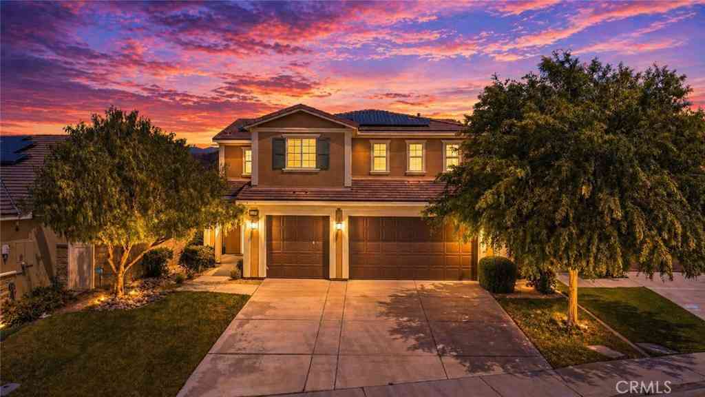Homes For Sale - 36438 Tansy Court<br/> Lake Elsinore, CA 02532