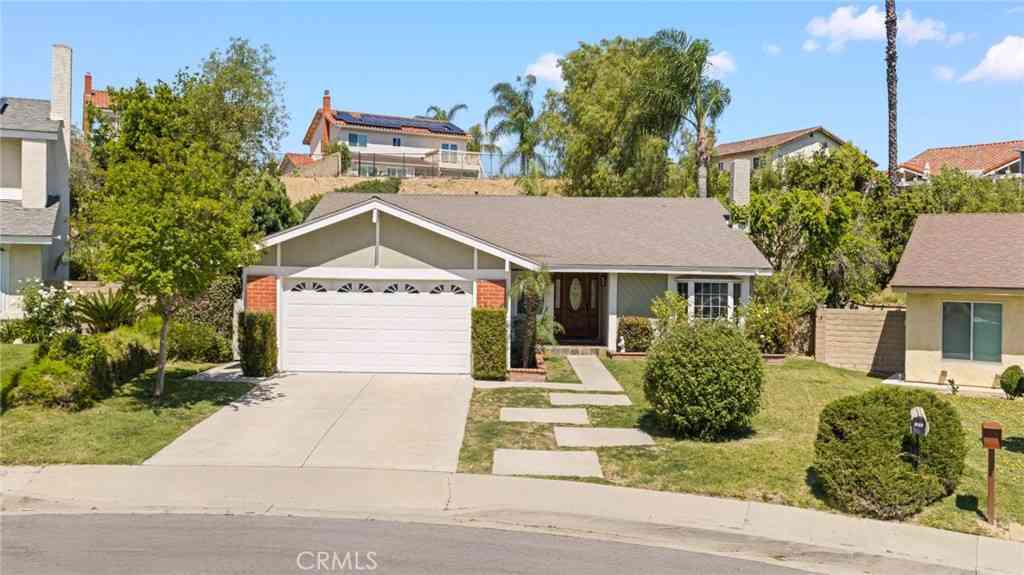 Homes For Sale - 535 San Roque Drive<br/> Walnut, CA 91789