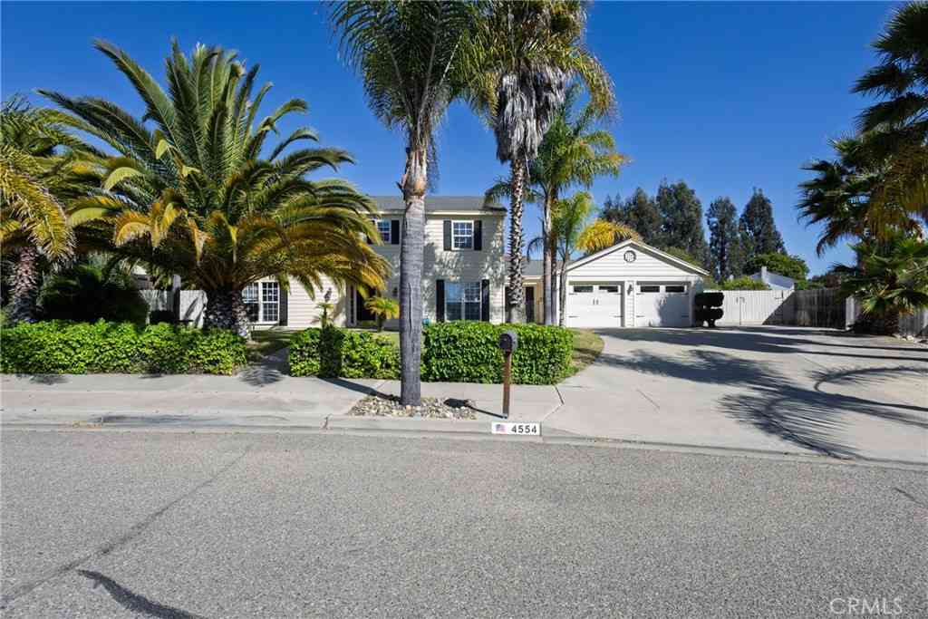 Homes For Sale - 4554 Lamplighter<br/> Santa Maria, CA 93455