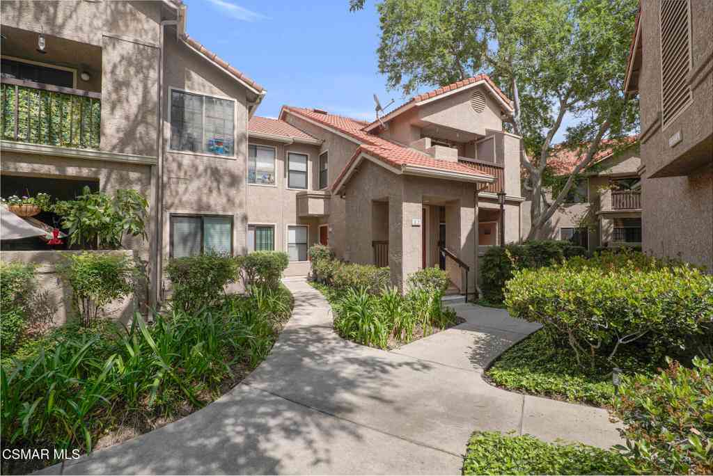 Condo For Sale - 2312 Archwood Lane #83<br/> Ventura County, Simi Valley, CA 93063