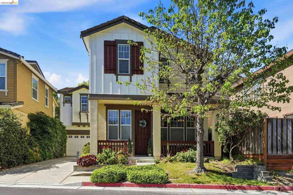 Homes For Sale - 8861 Acorn Way<br/> Gilroy, CA 95020