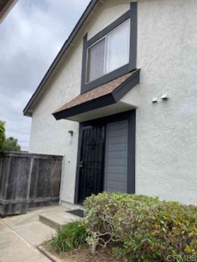 Condo For Rent - 1729 Hollister Street #15<br/> San Diego, CA 92154