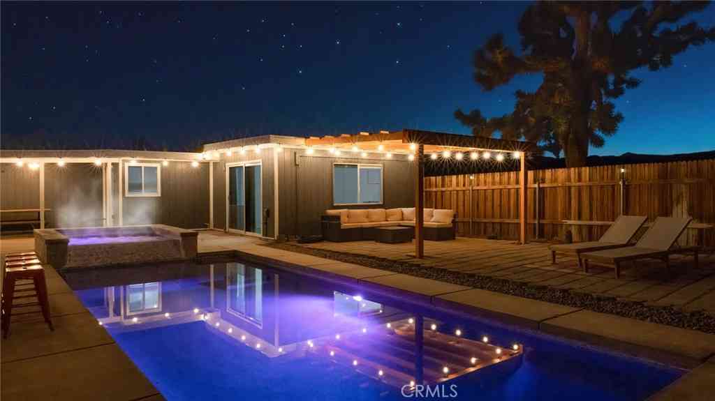 Homes For Sale - 55780 Tracy Boulevard<br/> Yucca Valley, CA 92284
