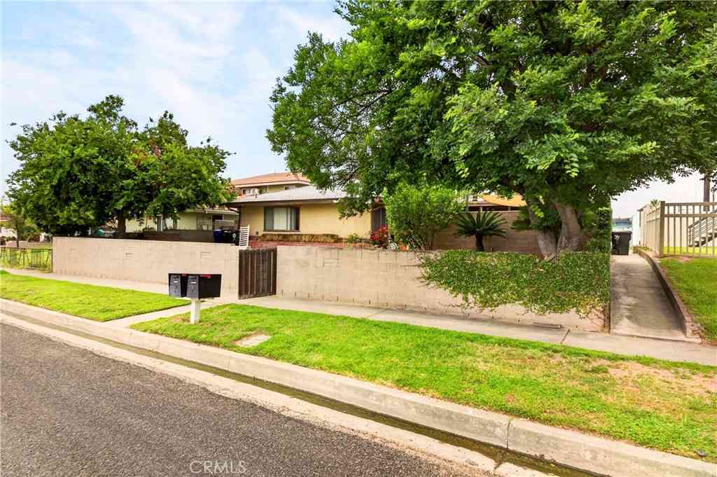 Multifamily For Sale - 3834 Ferndale<br/> San Bernardino, CA 92404