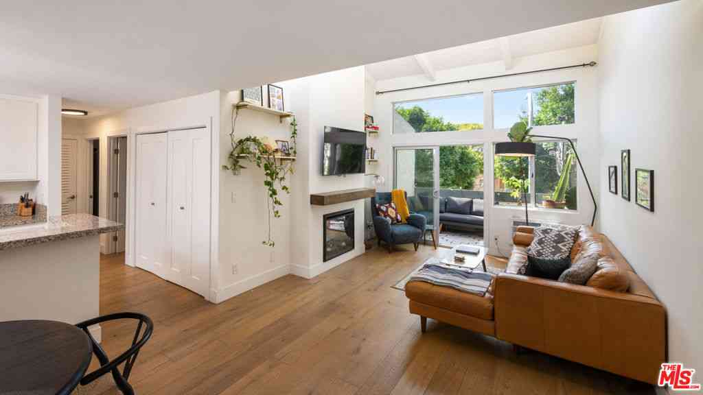 Condo For Sale - 4900 Overland Avenue #312<br/> Culver City, CA 90230