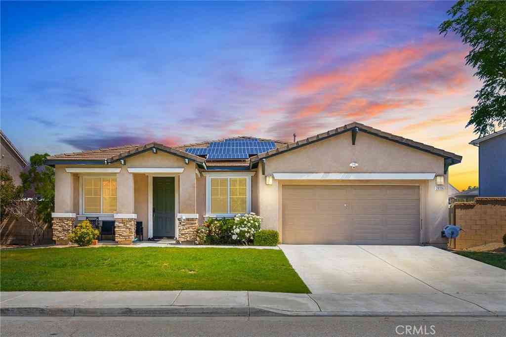 Homes For Sale - 28396 Brantley Court<br/> Menifee, CA 92585