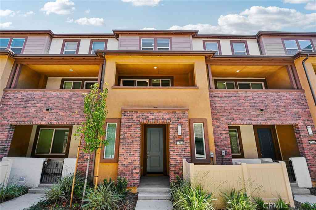 Condo For Sale - 1563 Stratus Drive<br/> Pomona, CA 91768