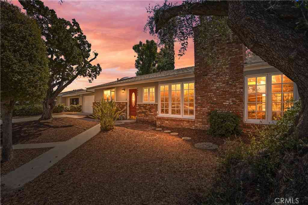 Homes For Sale - 1534 Wallace Street<br/> Ventura County, Simi Valley, CA 93065
