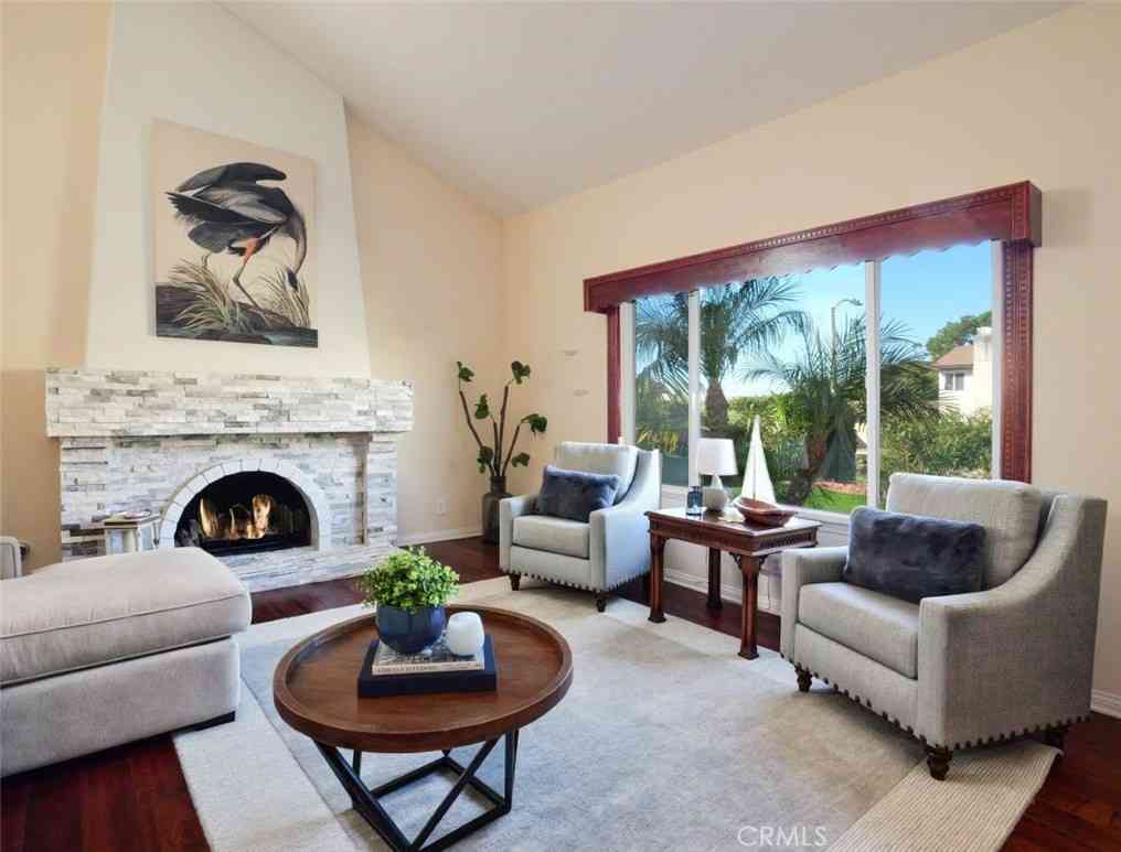 Homes For Sale - 29422 Indian Valley<br/> Rancho Palos Verdes, CA 90275