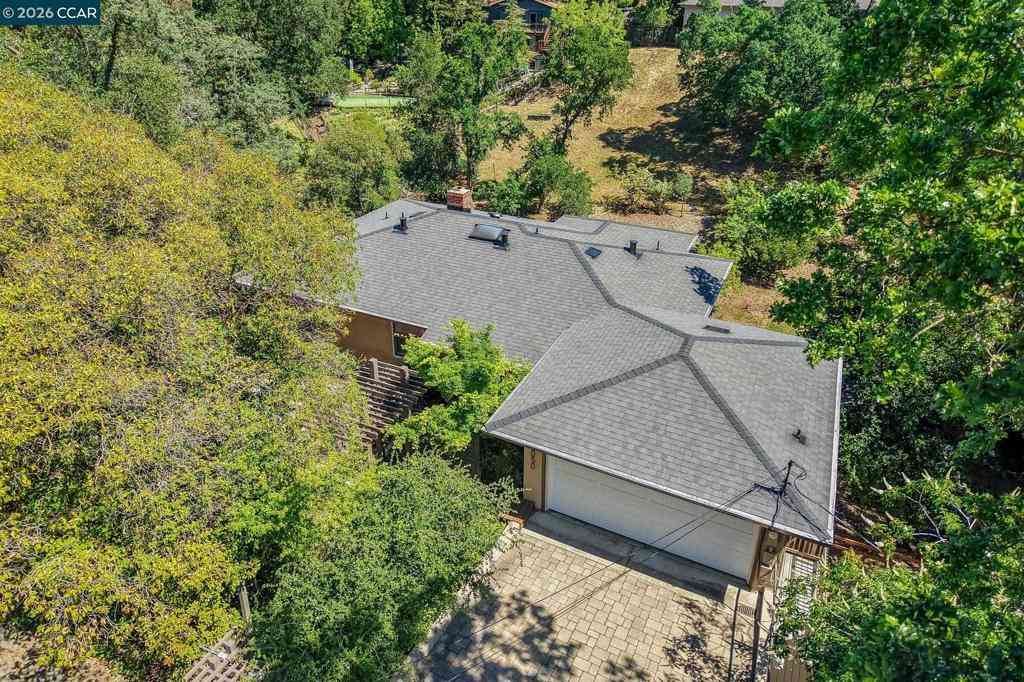 Homes For Sale - 2050 Blackwood Dr<br/> Walnut Creek, CA 94596