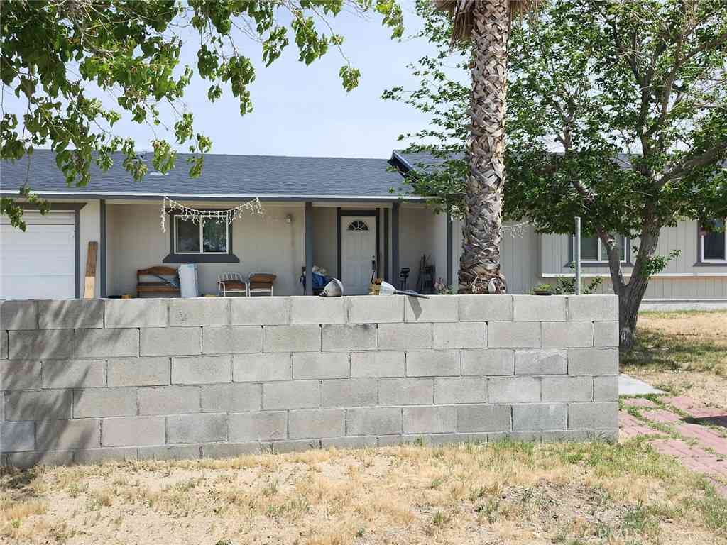 Homes For Sale - 41318 158th E<br/> Lancaster, CA 93535