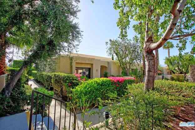 Condo For Rent - 200 E Racquet Club Road #13<br/> Palm Springs, CA 92262