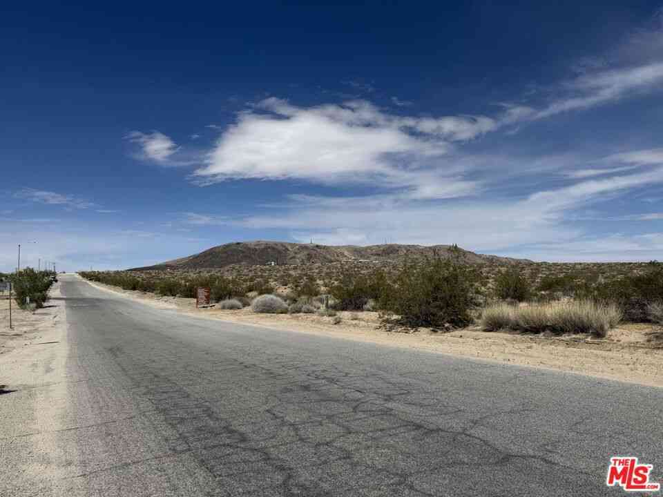 Vacant Land For Sale - 6175 Rotary Way<br/> Joshua Tree, CA 92252