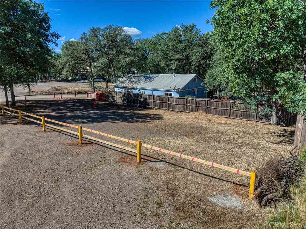 Vacant Land For Sale - 15428 Pacific<br/> Clearlake, CA 95422
