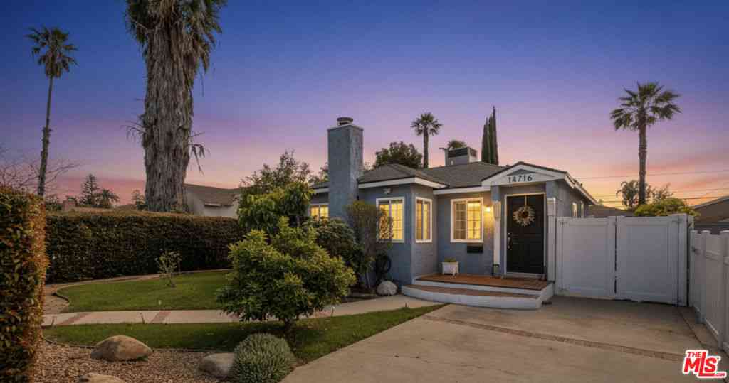 Homes For Sale - 14716 Killion Street<br/> Sherman Oaks, CA 91411