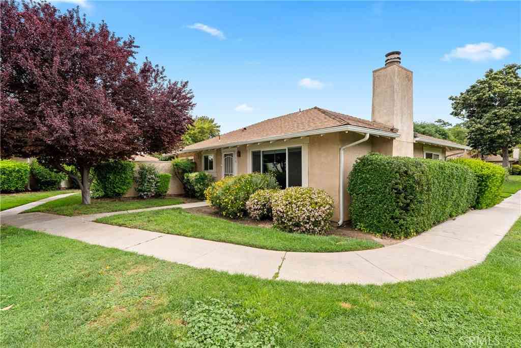 Condo For Sale - 18 Flag Way<br/> Paso Robles, CA 93446