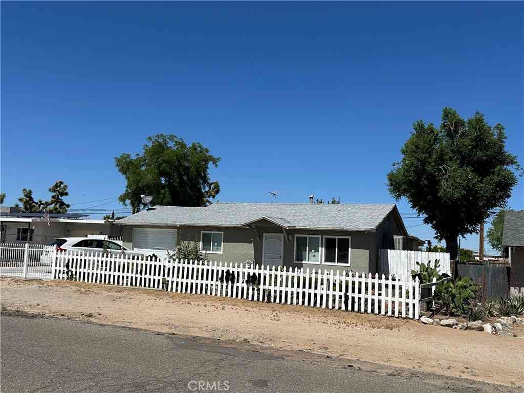 Homes For Sale - 16116 Cajon<br/> Hesperia, CA 92345