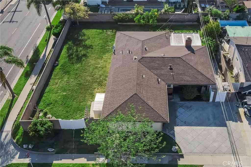 Homes For Sale - 601 Southshore<br/> Orange County, Seal Beach, CA 90740