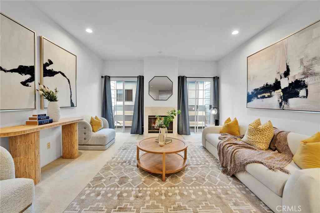 Condo For Sale - 1800 Butler Avenue #104<br/> Los Angeles, CA 90025