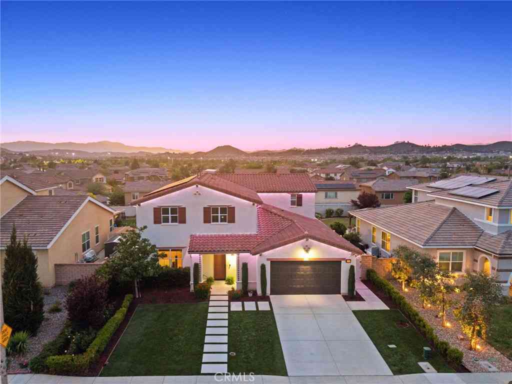 Homes For Sale - 30467 Stage Coach Road<br/> Menifee, CA 92584
