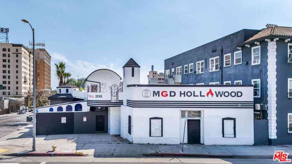 Homes For Sale - 6340 Yucca Street<br/> Los Angeles, CA 90028