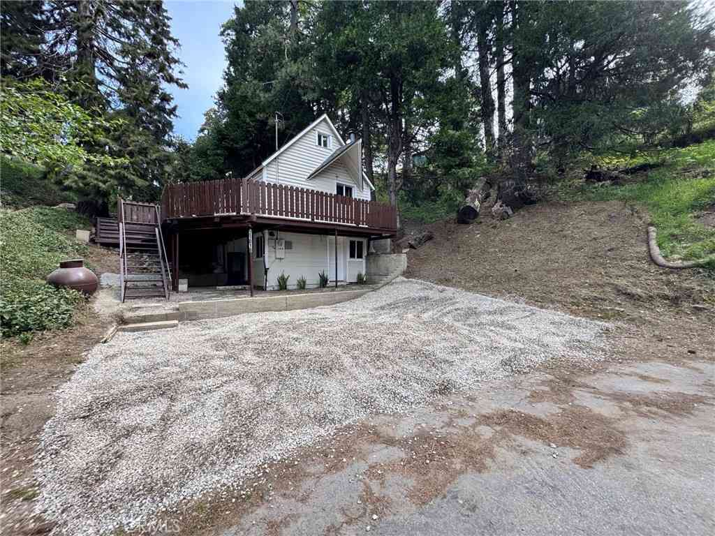 Homes For Sale - 21818 Vista Road<br/> Cedarpines Park, CA 92322