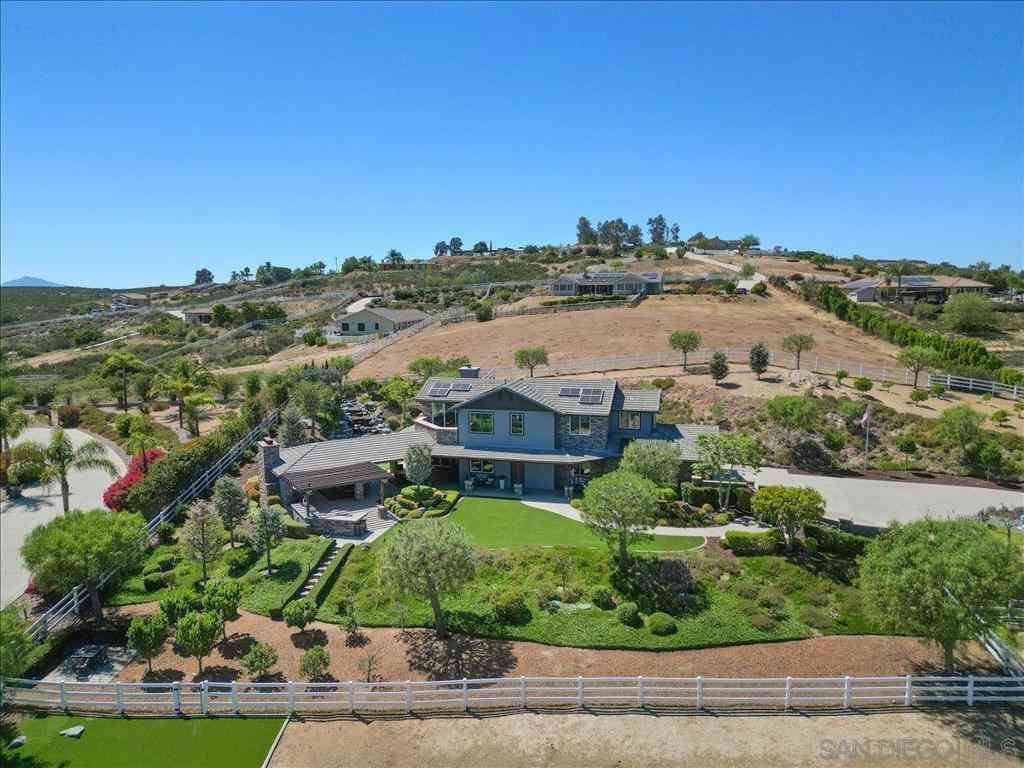 Homes For Sale - 2736 Ortega Rd<br/> San Diego County, Ramona, CA 92065