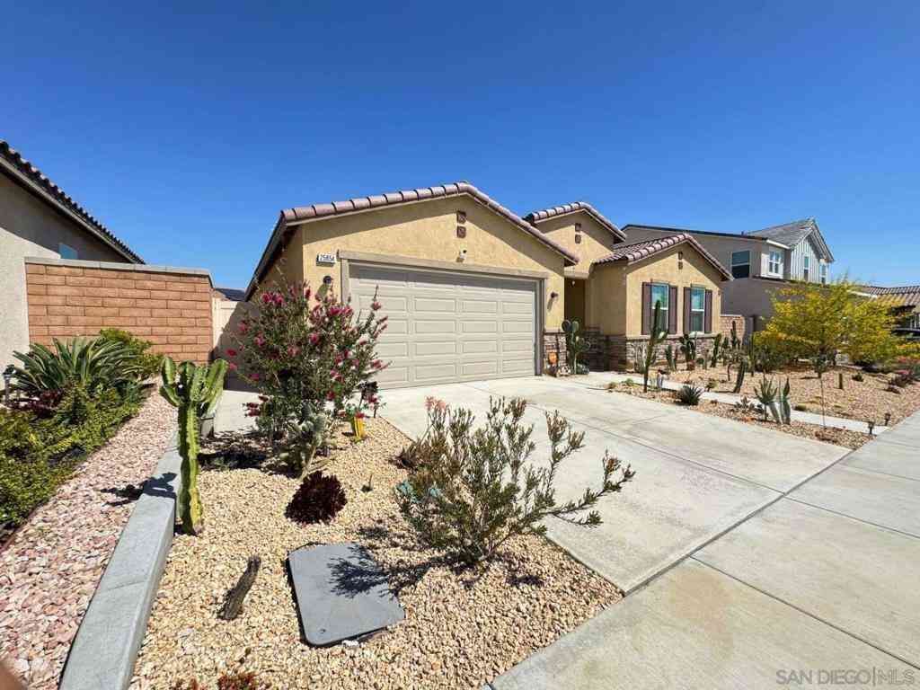 Homes For Sale - 25854 Buckeye Meadow<br/> Homeland, CA 92548