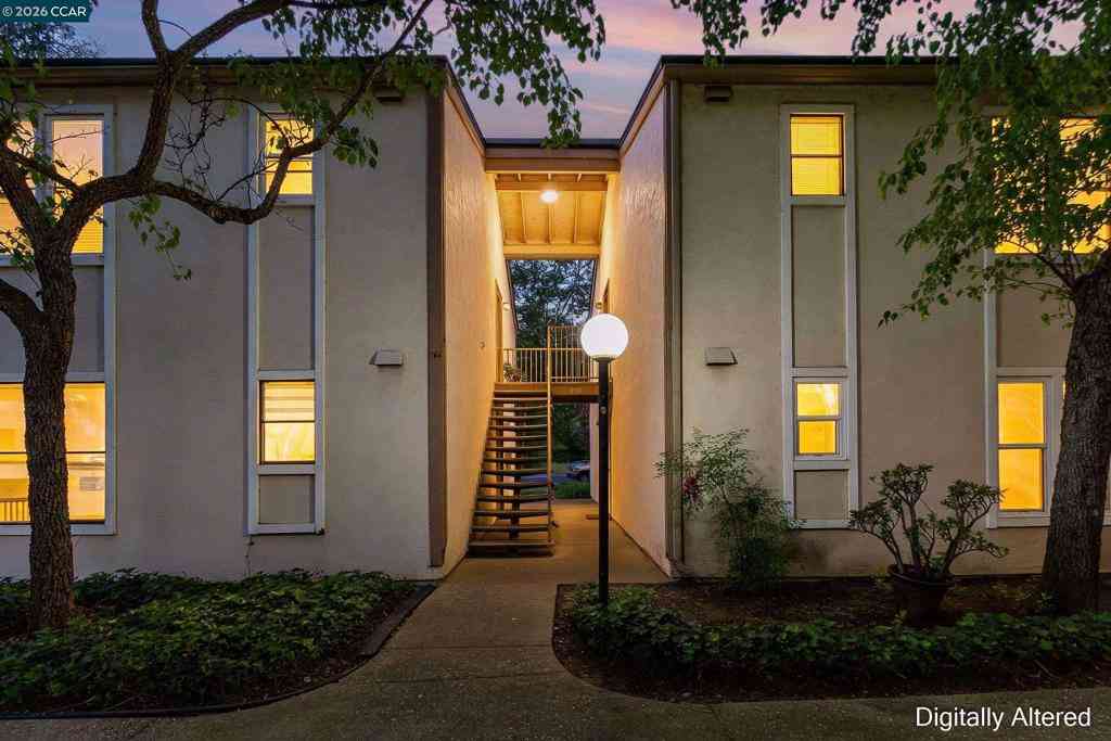 Condo For Sale - 375 Camelback Rd #4<br/> Contra Costa County, Pleasant Hill, CA 94523