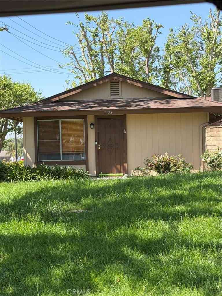 Townhouse For Sale - 1158 W Philadelphia<br/> Ontario, CA 91762