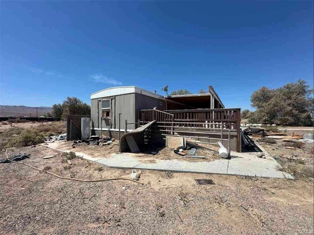 Mobile Home For Sale - 30453 Berry<br/> Newberry Springs, CA 92365