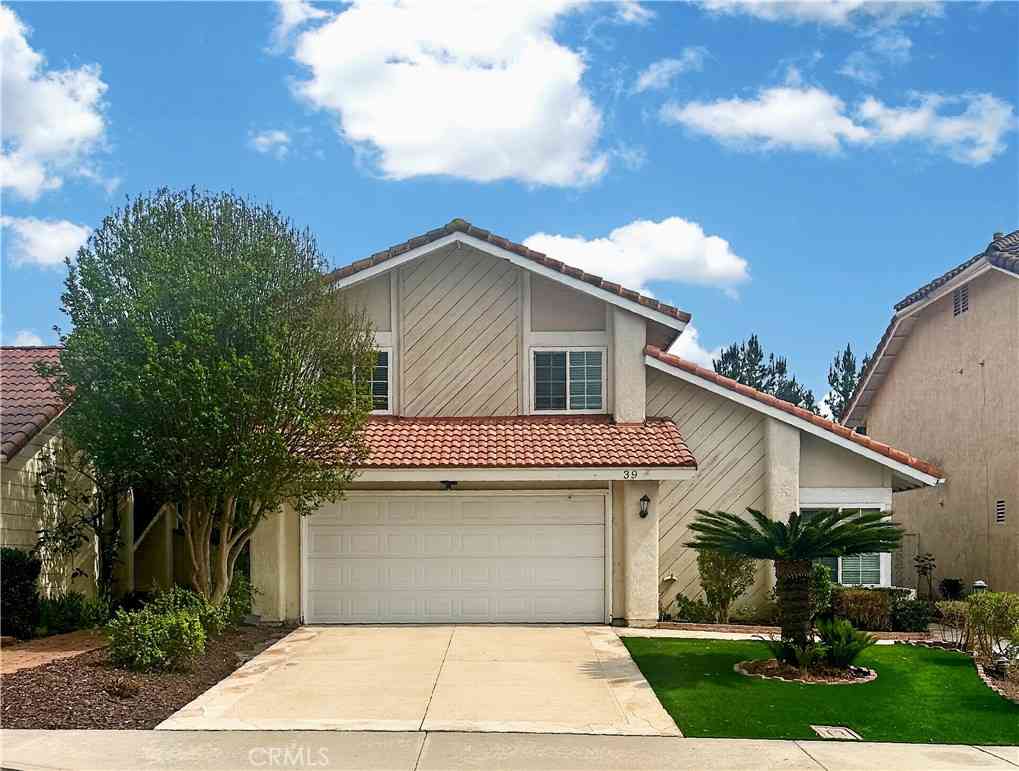 Homes For Sale - 39 Diamante<br/> Orange County, Irvine, CA 92620