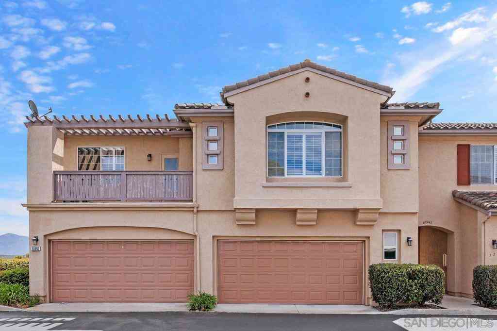Condo For Sale - 10992 Ivy Hill #3<br/> San Diego, CA 92131