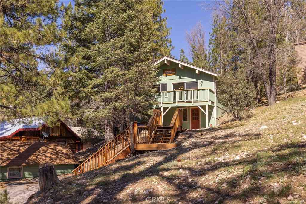 Homes For Sale - 1109 Brookside<br/> Fawnskin, CA 92333