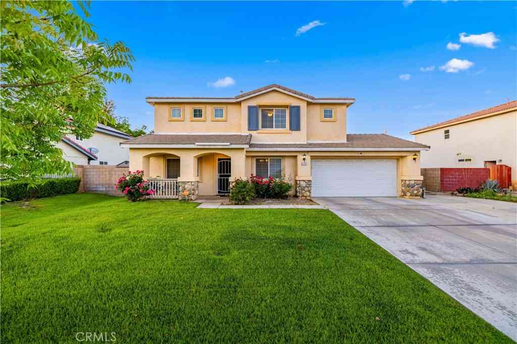 Homes For Sale - 1549 Thomas Dr<br/> Los Angeles County, Lancaster, CA 93535