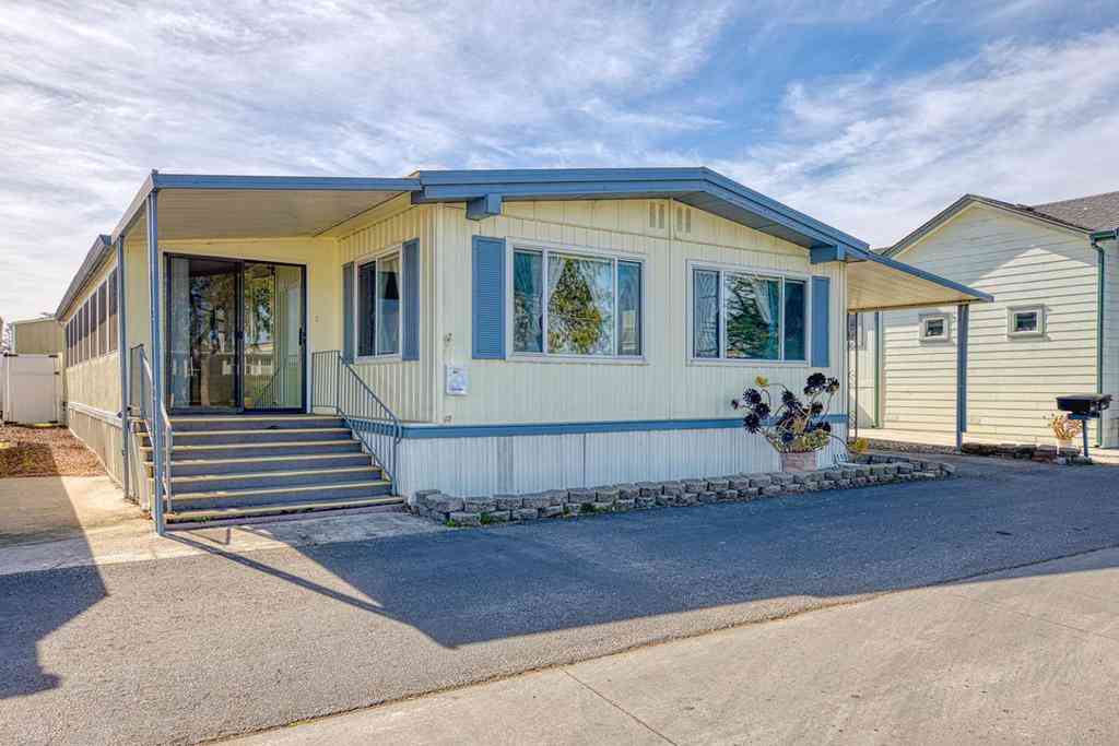 Mobile Home For Sale - 150 Kern<br/> Monterey County, Salinas, CA 93905