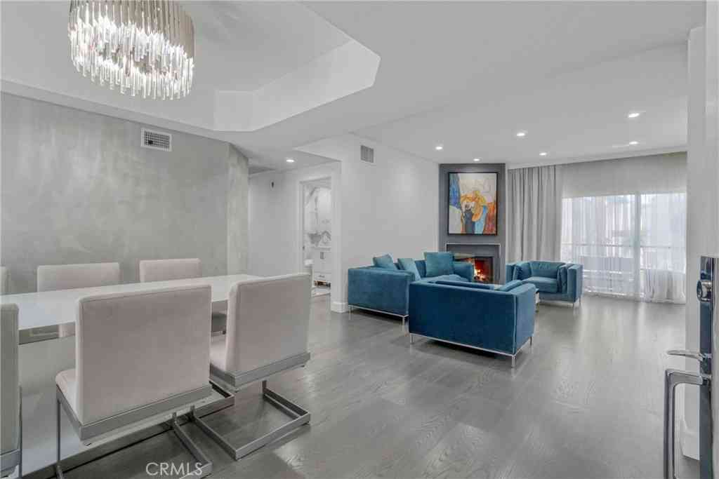 Condo For Sale - 14347 Albers #207<br/> Sherman Oaks, CA 91401